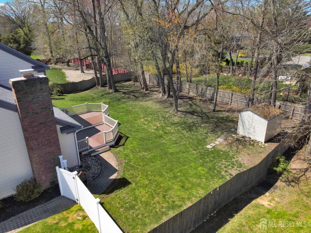 27 Oakland Road, Old Bridge, NJ 08857