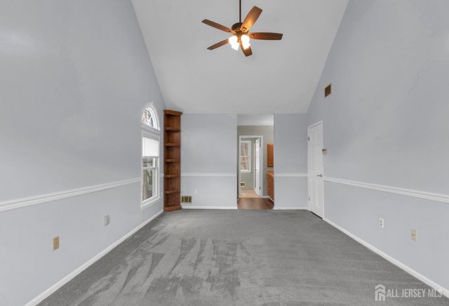 27 Oakland Road, Old Bridge, NJ 08857