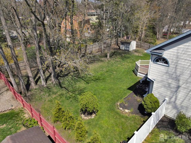27 Oakland Road, Old Bridge, NJ 08857
