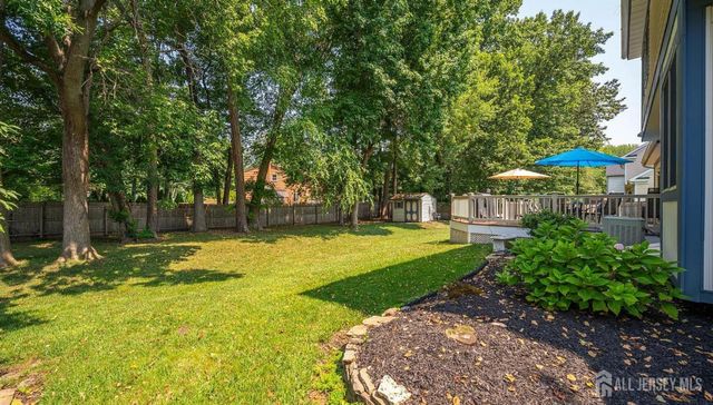 27 Oakland Road, Old Bridge, NJ 08857