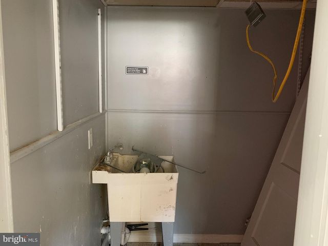 2629 BOOSER AVE, Harrisburg, PA 17103