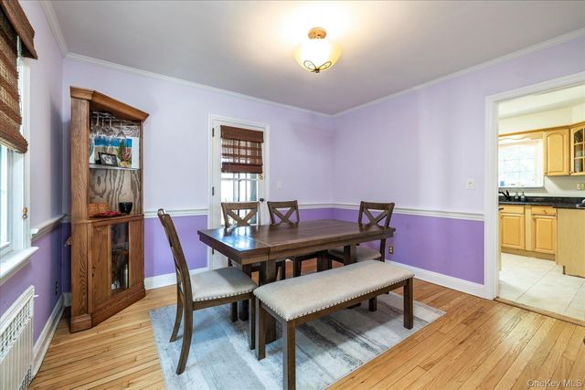 107 Acorn Way, Malverne, NY 11565