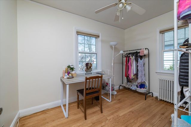 107 Acorn Way, Malverne, NY 11565