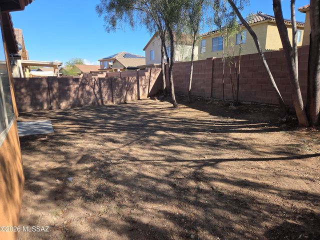 6903 S Creek Run Avenue, Tucson, AZ 85756