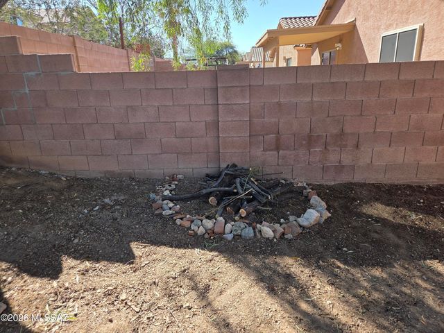 6903 S Creek Run Avenue, Tucson, AZ 85756