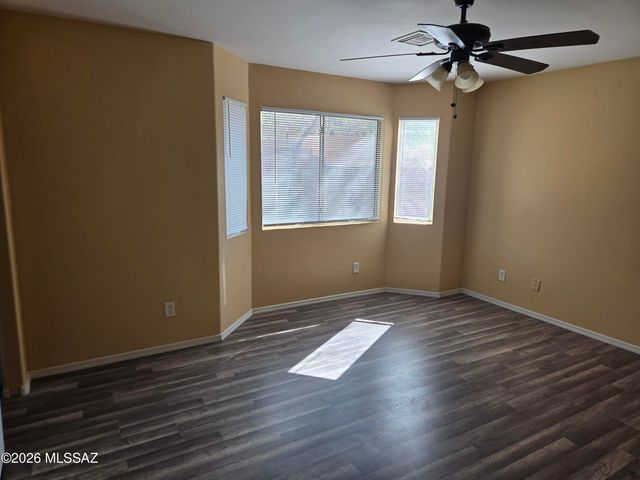 6903 S Creek Run Avenue, Tucson, AZ 85756