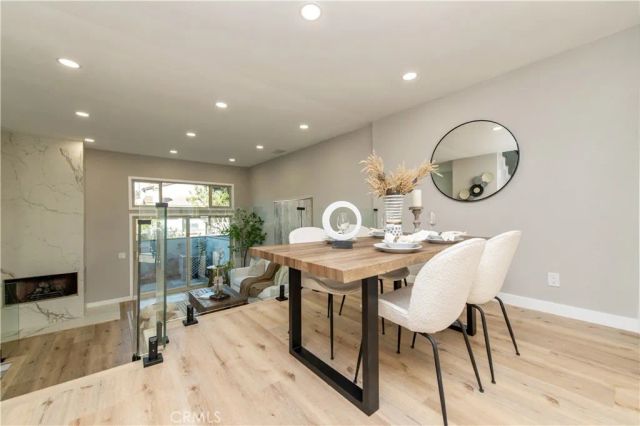 7 sunup, Irvine, CA 92603