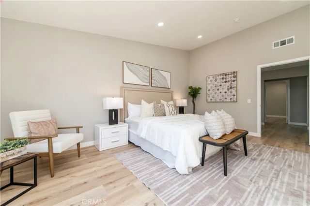 7 sunup, Irvine, CA 92603