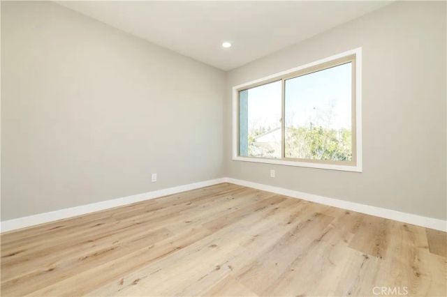 7 sunup, Irvine, CA 92603