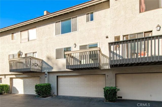 7 sunup, Irvine, CA 92603