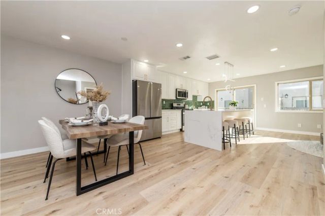 7 sunup, Irvine, CA 92603