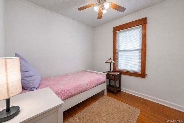 26209 E Williston Avenue, Floral Park, NY 11001