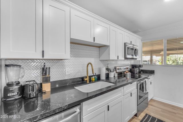 6943 E Granada Road, Scottsdale, AZ 85257