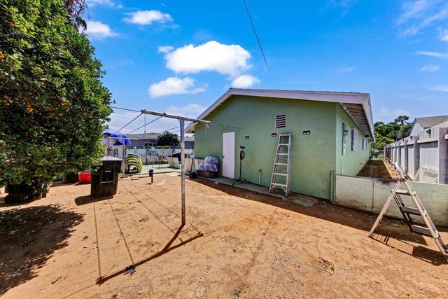 135 Woodlawn Avenue, Chula Vista, CA 91910