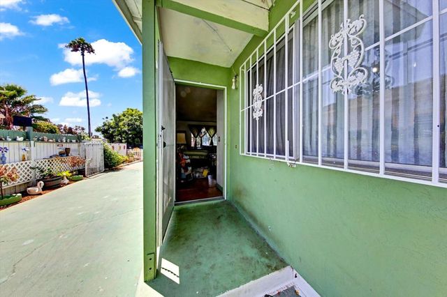 135 Woodlawn Avenue, Chula Vista, CA 91910