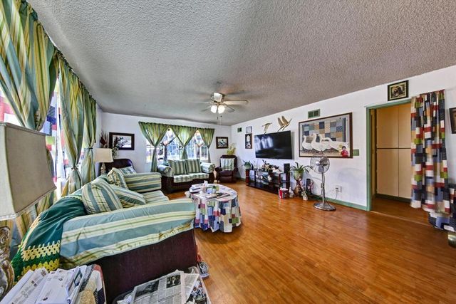 135 Woodlawn Avenue, Chula Vista, CA 91910