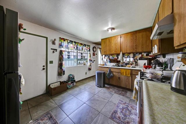 135 Woodlawn Avenue, Chula Vista, CA 91910