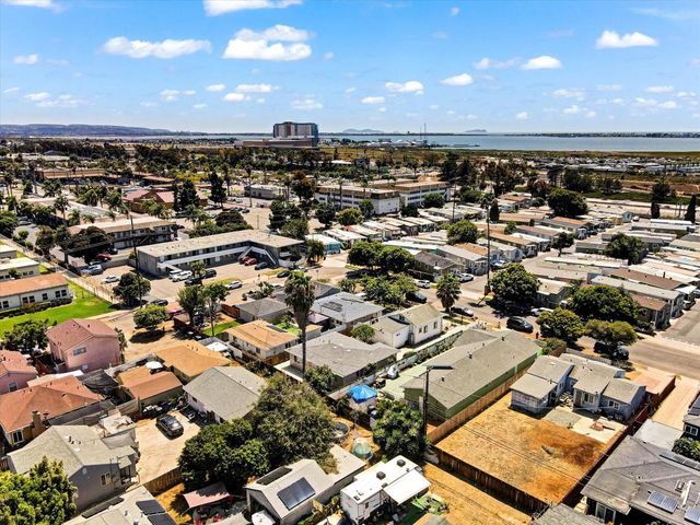 135 Woodlawn Avenue, Chula Vista, CA 91910