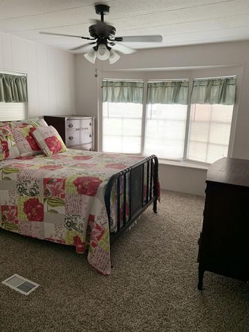 125 E Caribbean, Port St. Lucie, FL 34952