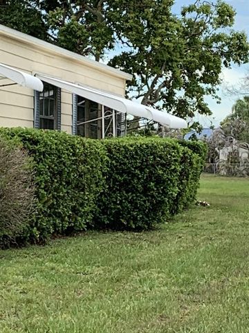 125 E Caribbean, Port St. Lucie, FL 34952