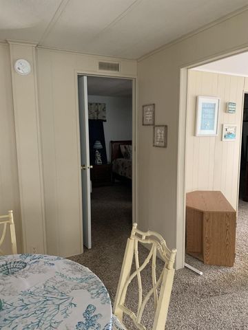 125 E Caribbean, Port St. Lucie, FL 34952