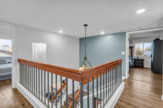 909 W OBISPO Avenue, Mesa, AZ 85210