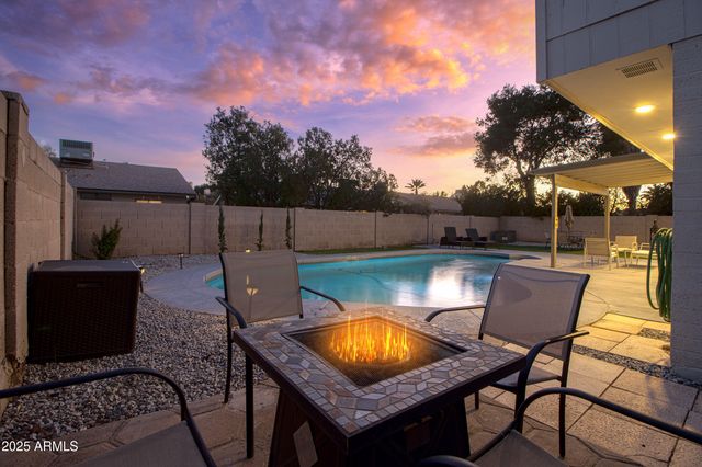 909 W OBISPO Avenue, Mesa, AZ 85210