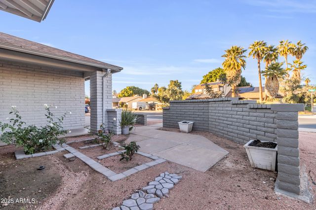909 W OBISPO Avenue, Mesa, AZ 85210