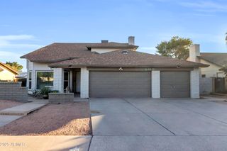 909 W OBISPO Avenue, Mesa, AZ 85210