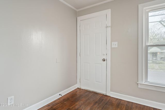 4214 Hazelwood Ave, Louisville, KY 40215