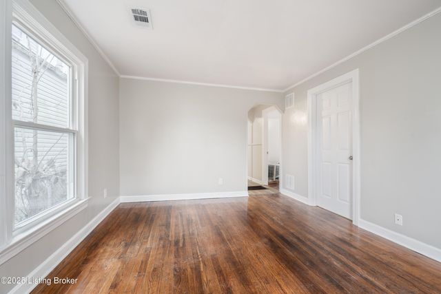 4214 Hazelwood Ave, Louisville, KY 40215