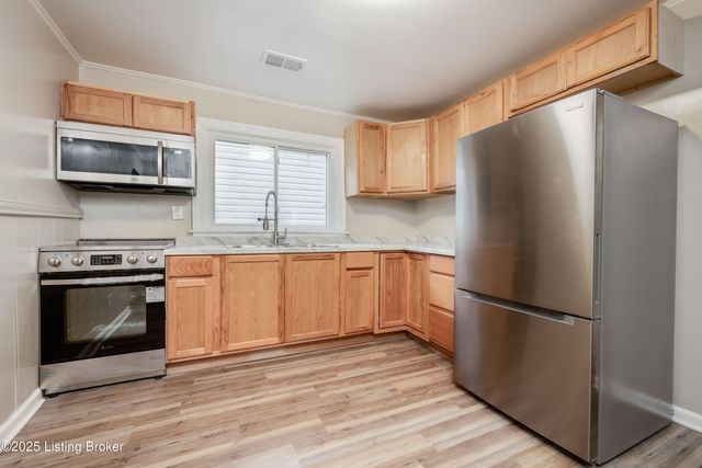 4214 Hazelwood Ave, Louisville, KY 40215