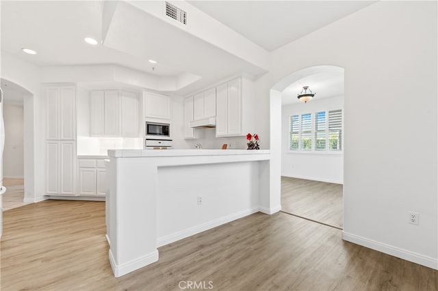 5142 Warner 112, Huntington Beach, CA 92649