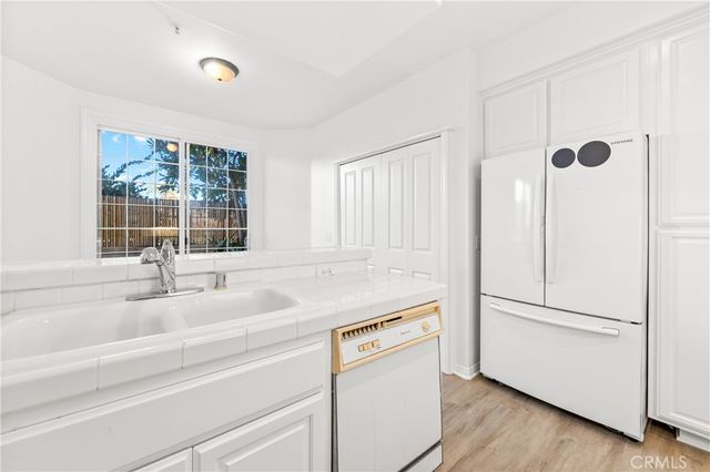 5142 Warner 112, Huntington Beach, CA 92649