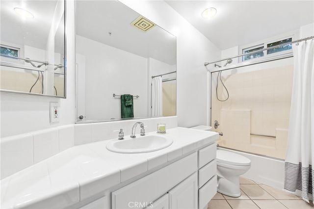 5142 Warner 112, Huntington Beach, CA 92649