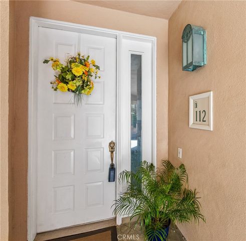 5142 Warner 112, Huntington Beach, CA 92649