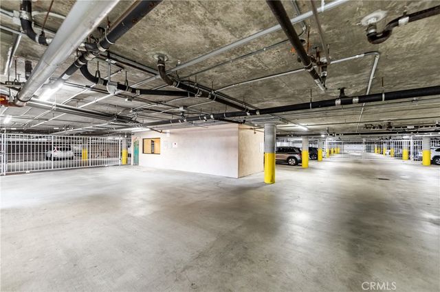 5142 Warner 112, Huntington Beach, CA 92649