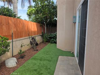 5142 Warner 112, Huntington Beach, CA 92649