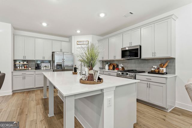 72 Mayhaw Point, Sharpsburg, GA 30277