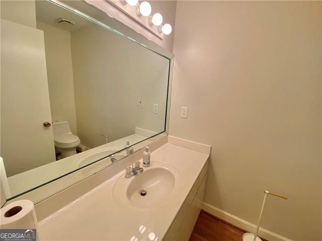 1148 Riverbend Club Drive SE, Atlanta, GA 30339