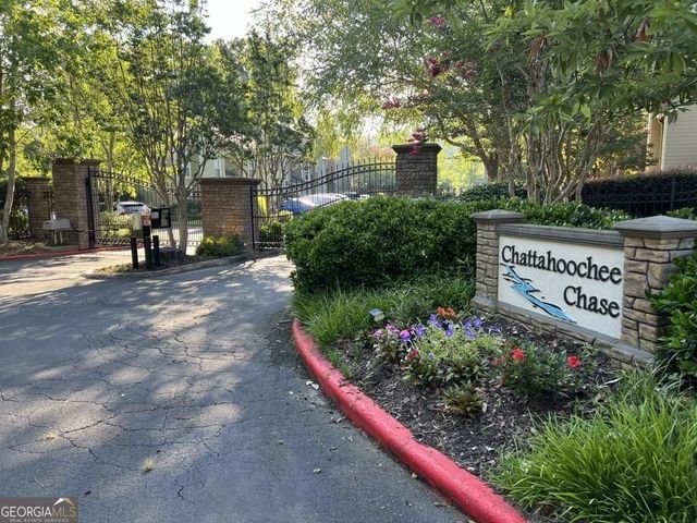 1148 Riverbend Club Drive SE, Atlanta, GA 30339