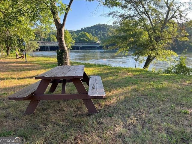 1148 Riverbend Club Drive SE, Atlanta, GA 30339