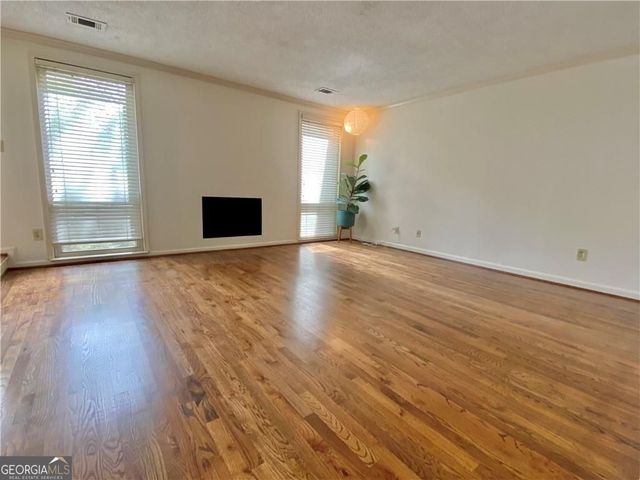 1148 Riverbend Club Drive SE, Atlanta, GA 30339