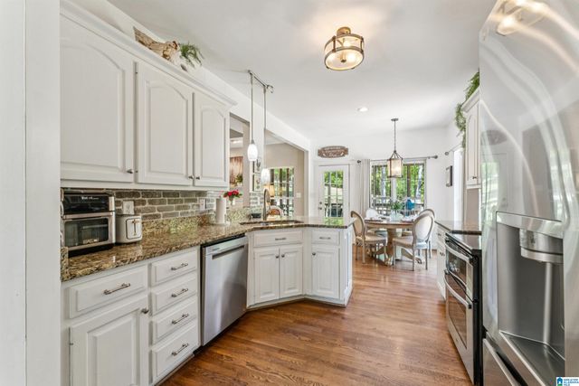 706 OAK VALLEY ROAD, Springville, AL 35146