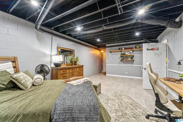 706 OAK VALLEY ROAD, Springville, AL 35146