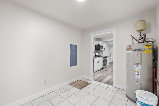 808 E 59th Street, Tacoma, WA 98404