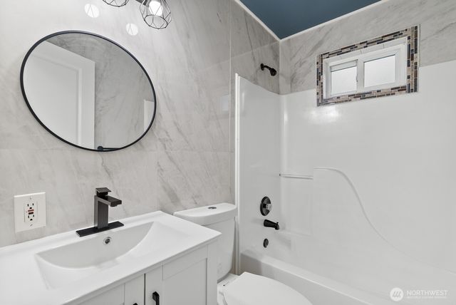 808 E 59th Street, Tacoma, WA 98404