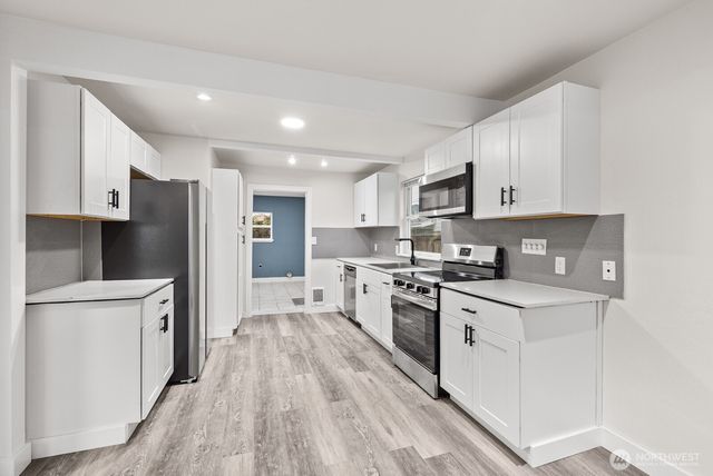 808 E 59th Street, Tacoma, WA 98404