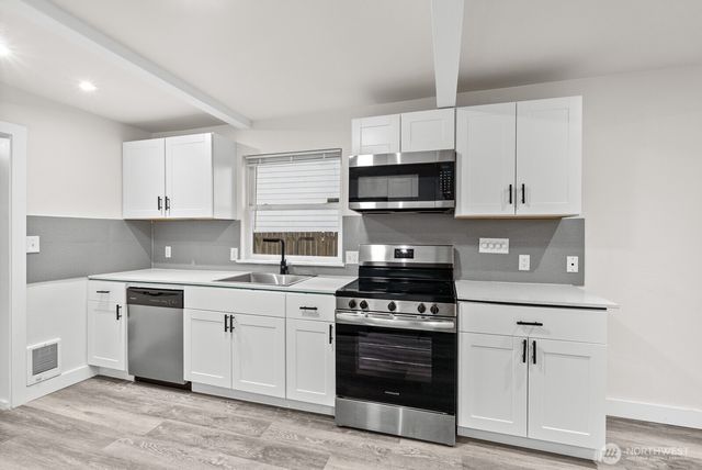 808 E 59th Street, Tacoma, WA 98404