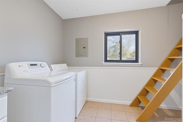 27861 Bohnhoff Street, Roseville, MI 48066